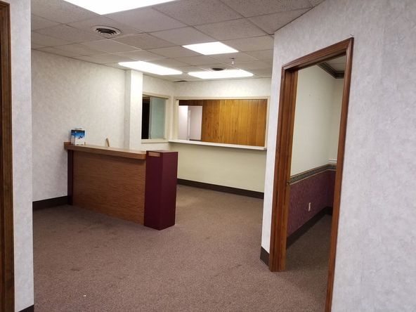 1293 Union Rd, West Seneca, NY 14224